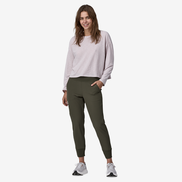 PATAGONIA W'S HAPPY HIKE STUDIO PANTS - PINE NEEDLE GREEN