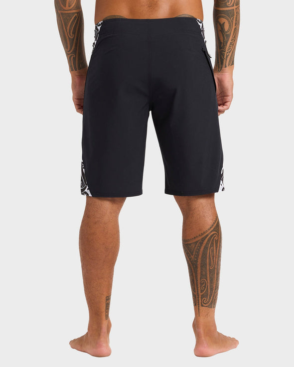 QUIKSILVER MANGOTU BOARDSHORT 20" - BLACK
