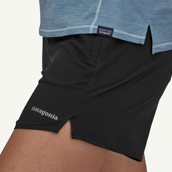 PATAGONIA W'S MULTI TRAILS SHORTS-5 1/2 IN. - BLACK