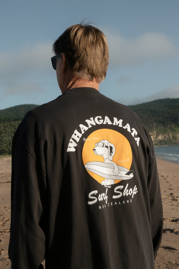 WHANGAMATA SURF SHOP SURF DOG LONG SLEEVE TEE - FADED BLACK