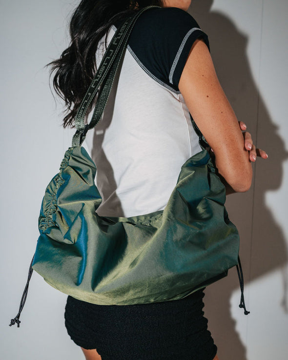 RUSTY FREE FALL NYLON SLING BAG - SMY