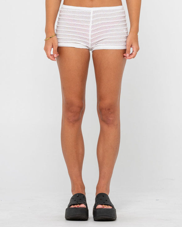 RUTSY I KISSED A PEARL BOOTY SHORT - WHT