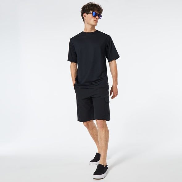 OAKLEY B1B CARGO HYBRID SHORT - BLACKOUT