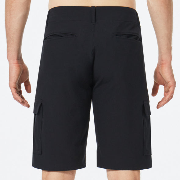 OAKLEY B1B CARGO HYBRID SHORT - BLACKOUT