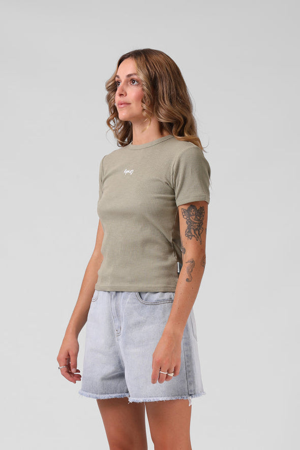 RPM HEART RIBBED TEE - LIGHT OLIVE