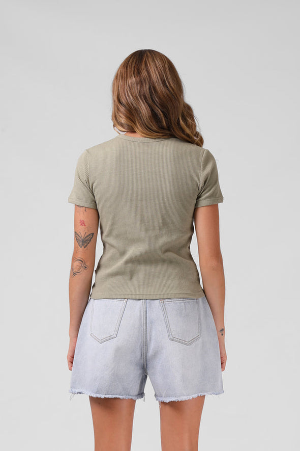 RPM HEART RIBBED TEE - LIGHT OLIVE