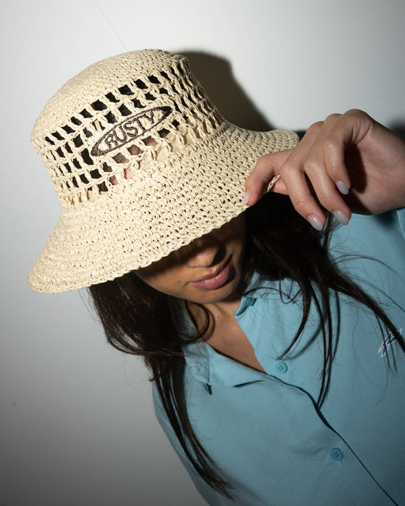 RUSTY SPLENDOUR STRAW BUCKET HAT - NAT