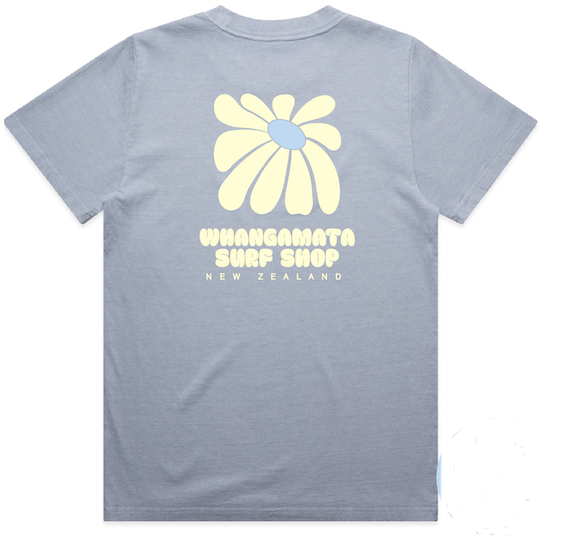 WHANGAMATA SURF SHOP FLOWER HEAVY FADED TEE  - FADED POWDER W/ YELLOW PUFF PRINT