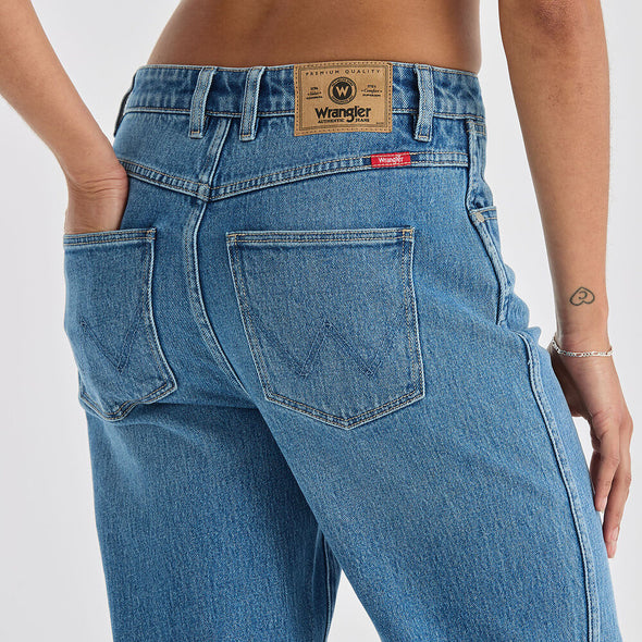 WRANGLER HI CLAUDIA CROP - LIVE BLUE