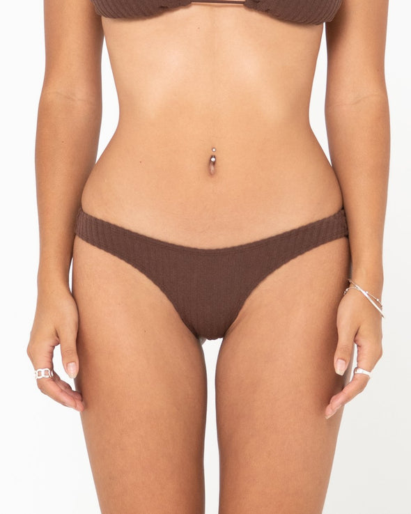 RUSTY LUCKY TWIST BANDEAU BIKINI TOP W/ LUCKY MIDI BIKINI PANT - JAVA