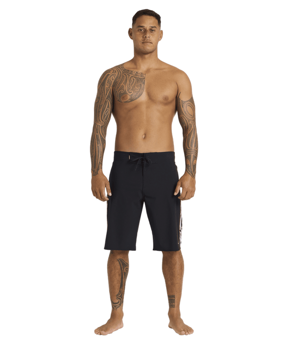 QUIKSILVER TAKARANGI BOARDSHORT 20" - BLACK