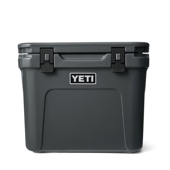 YETI ROADIE 32 WHEELED COOLER - CHARCOAL