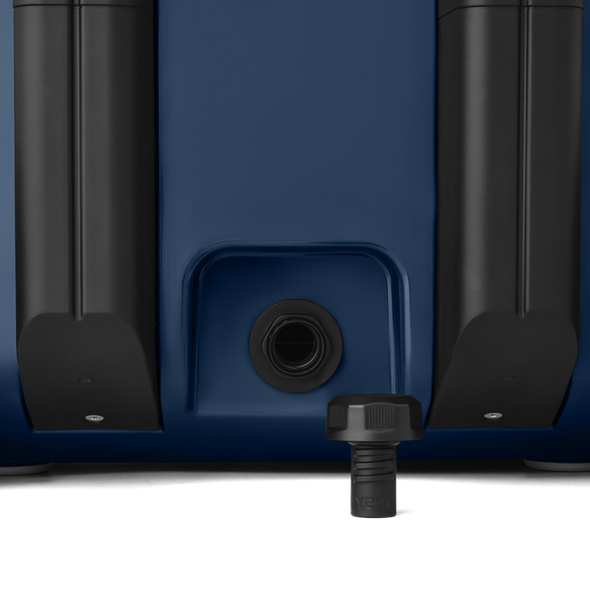 YETI ROADIE 32 WHEELED COOLER - NAVY