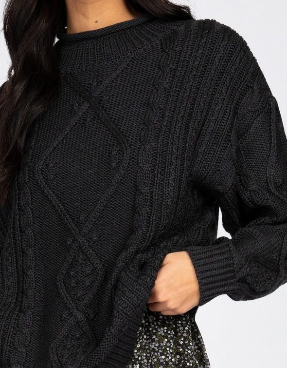 RUSTY CHER ROLL NECK CABLE KNIT - BLK